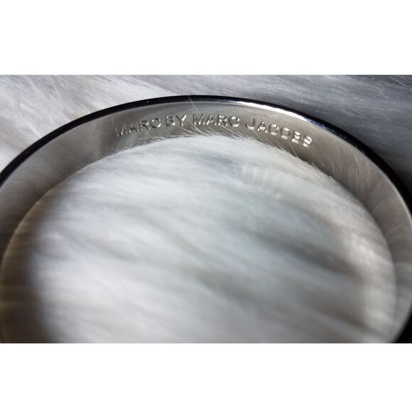 Marc Jacobs|Teal & Silver Bangle Logo Bracelet - Picture 4 of 4